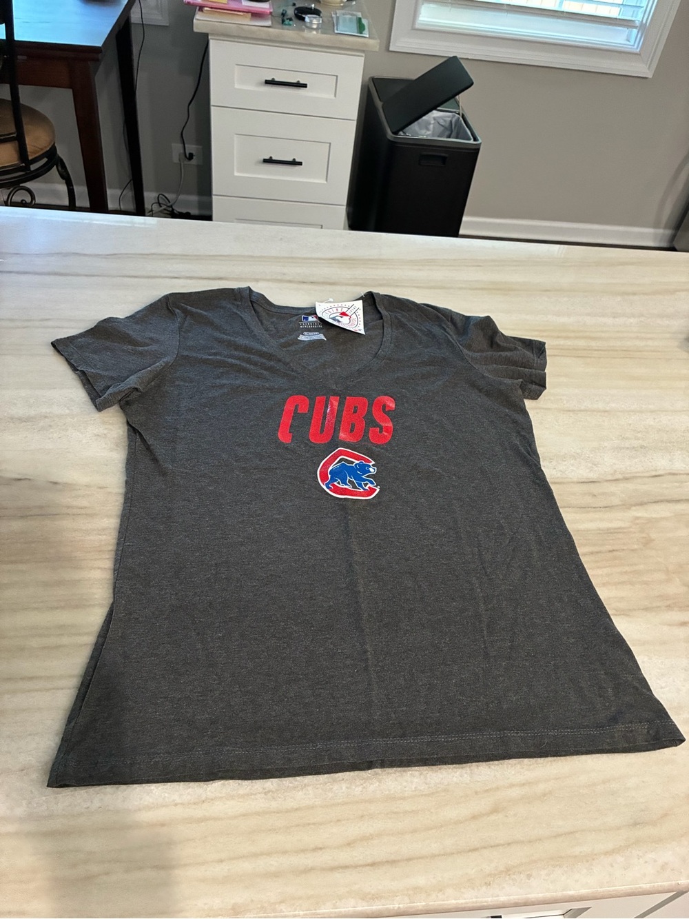Bundle 3 Chicagoland sports tshirts, Cubs, Bulls, Notre Dame